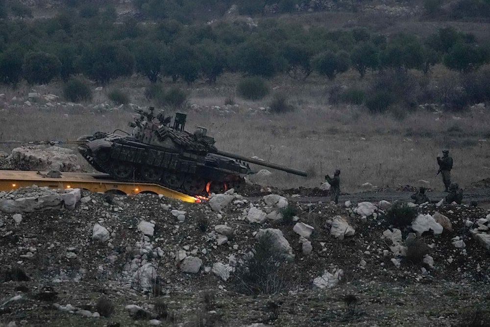 Israeli forces raid Syrian military barracks in Quneitra.