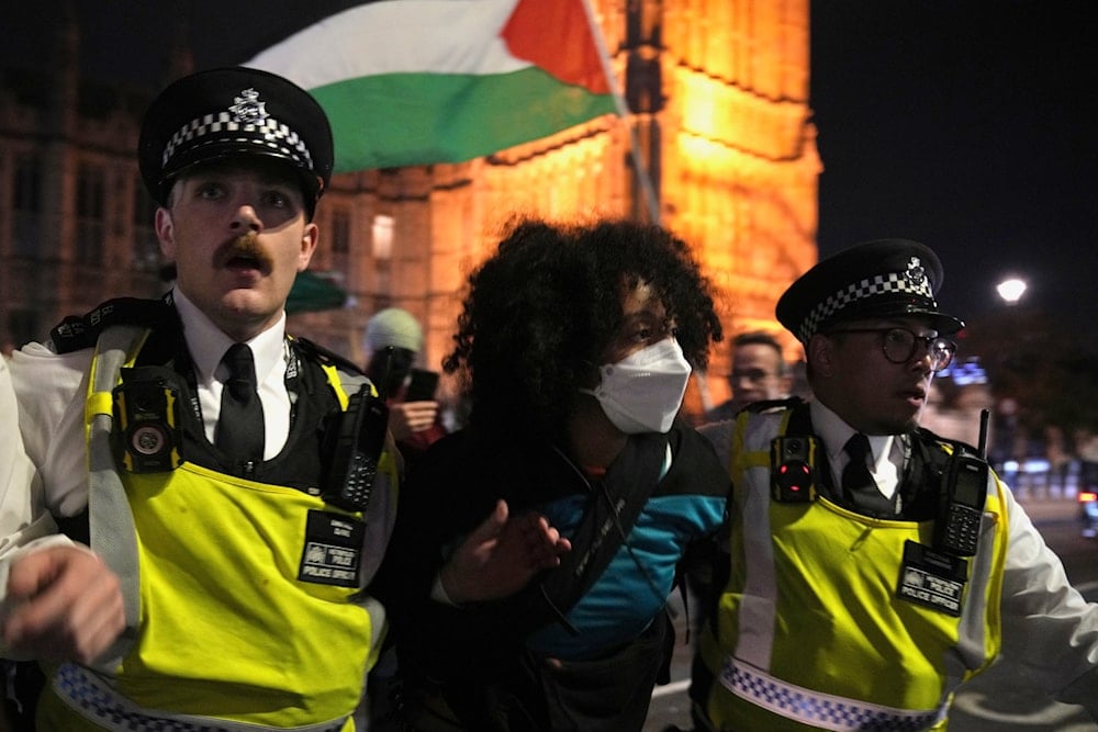 UK government grants police expanded powers to restrict protests.