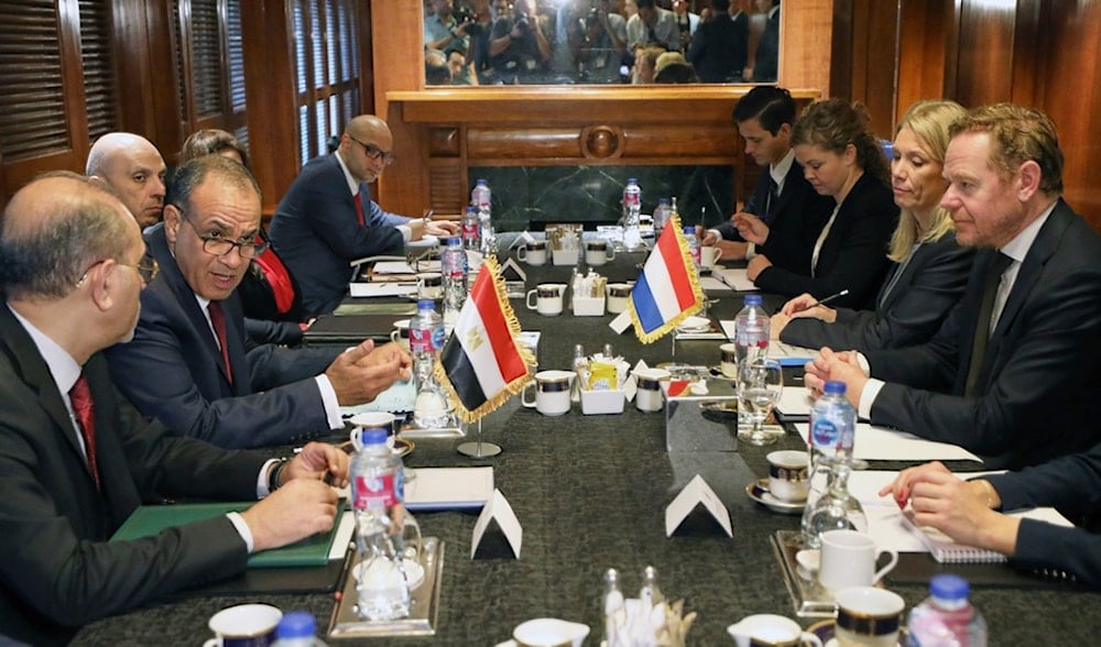 Dutch foreign Minister David van Weel, right, meets with his Egyptian counterpart Badr Abdelatty, second left, in Cairo, Egypt, Tuesday, Oct. 7, 2025. (AP)