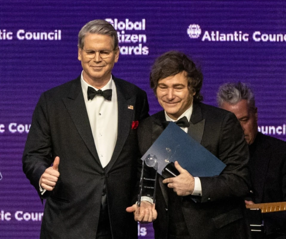 US withdrew nearly $900 million from its IMF reserves, as Argentina faced debt payments.