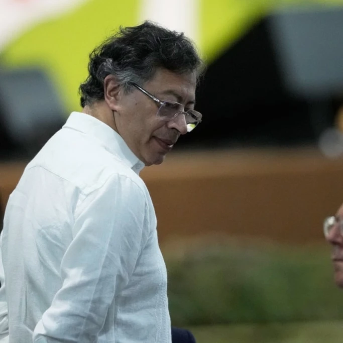 Colombia's President Gustavo Petro looks on prior to a plenary session at the COP30 U.N. Climate Summit, in Belem, Brazil, Thursday, November 6, 2025. (AP Photo/Eraldo Peres)