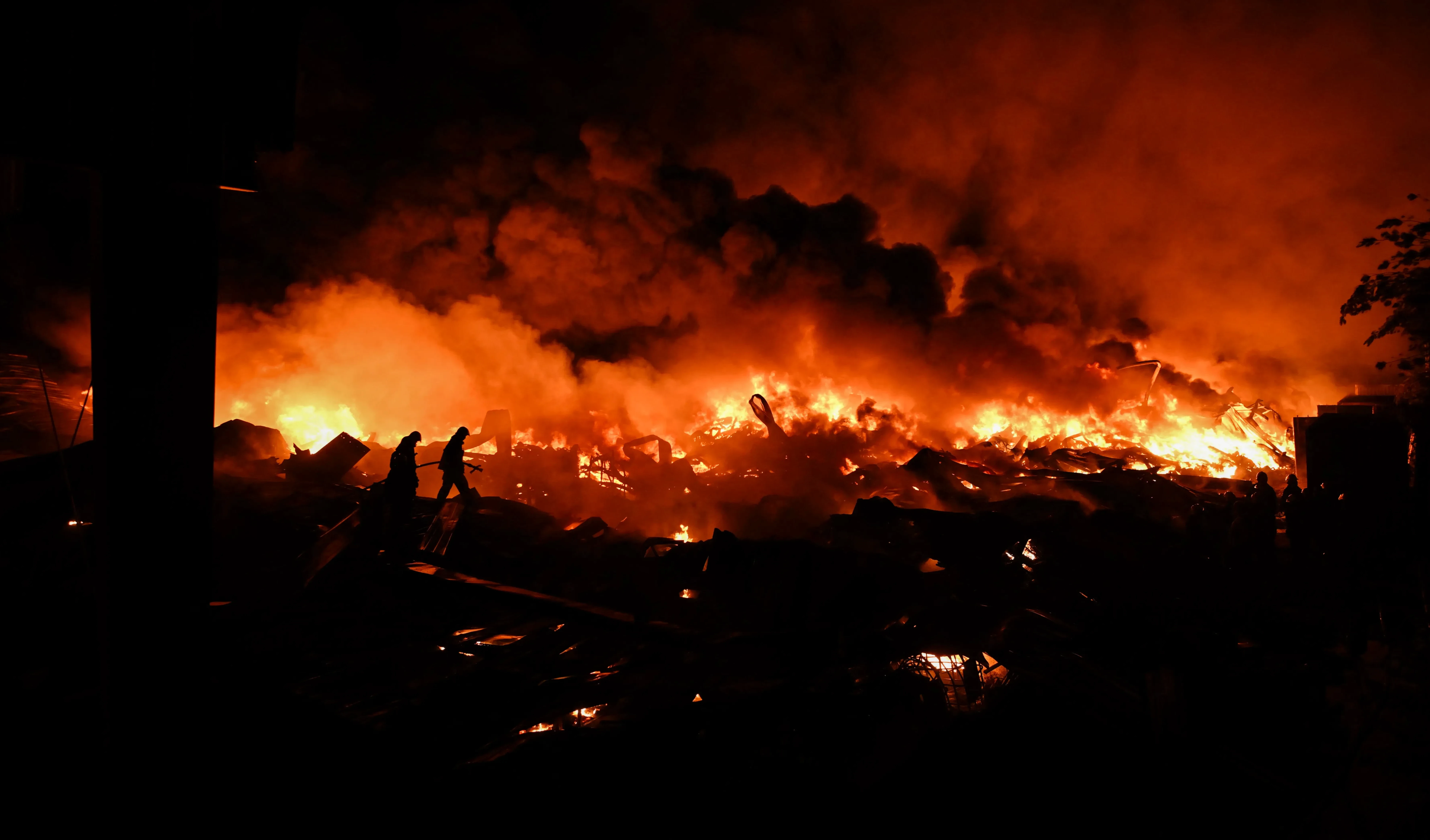 Explosions rock Buenos Aires industrial zone, 20+ injured