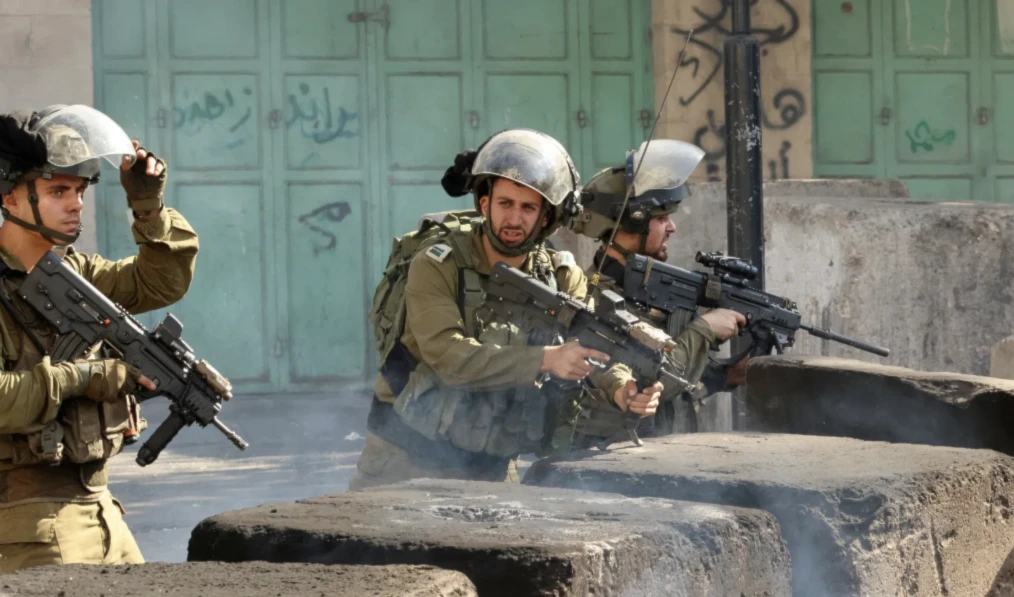 Two injured, several arrested after Israeli raids in West Bank