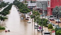 Death toll climbs as Central Vietnam reels from devastating floods