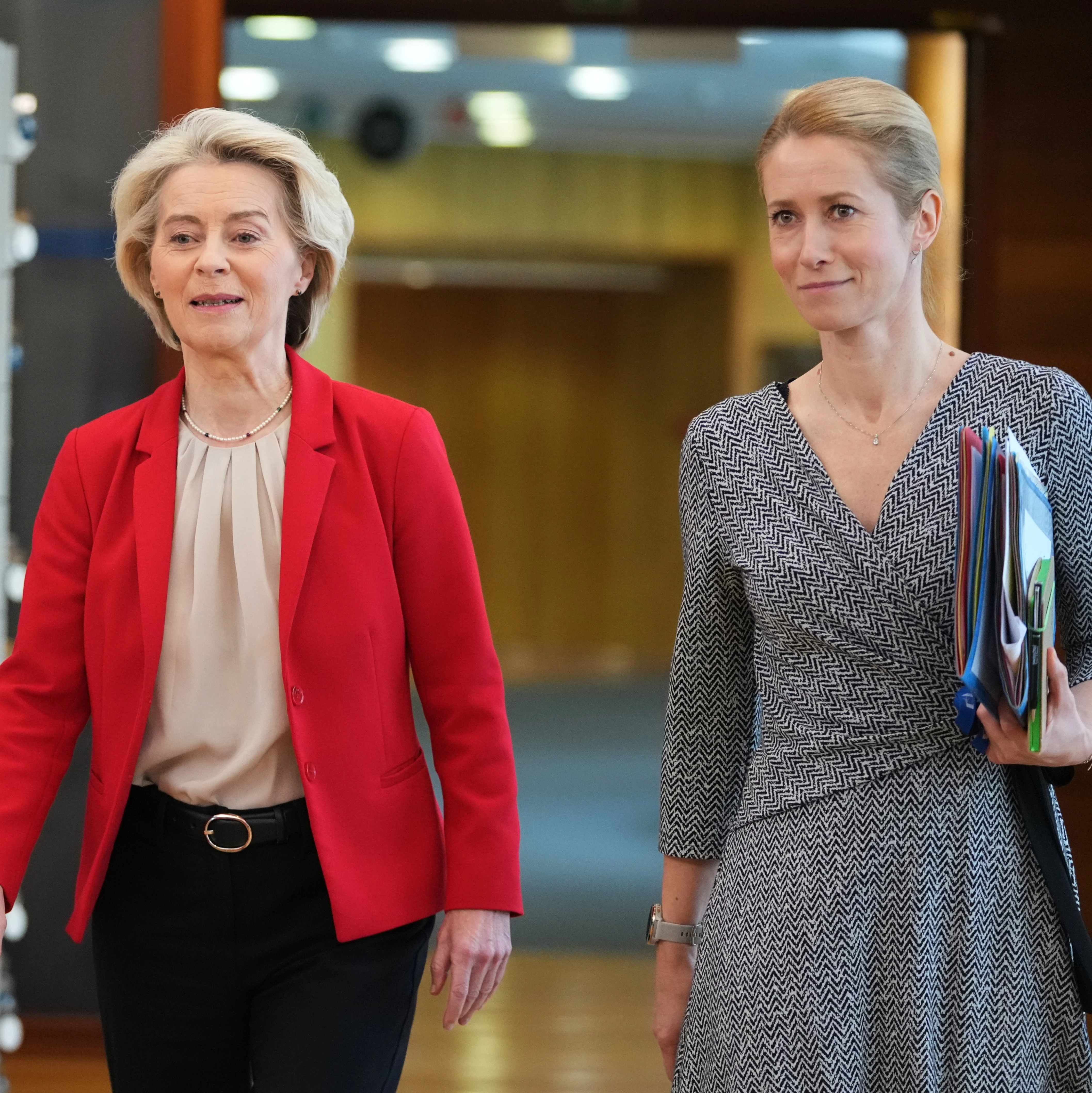 EU drafts a legal text to use frozen Russian assets for loans to Ukraine.