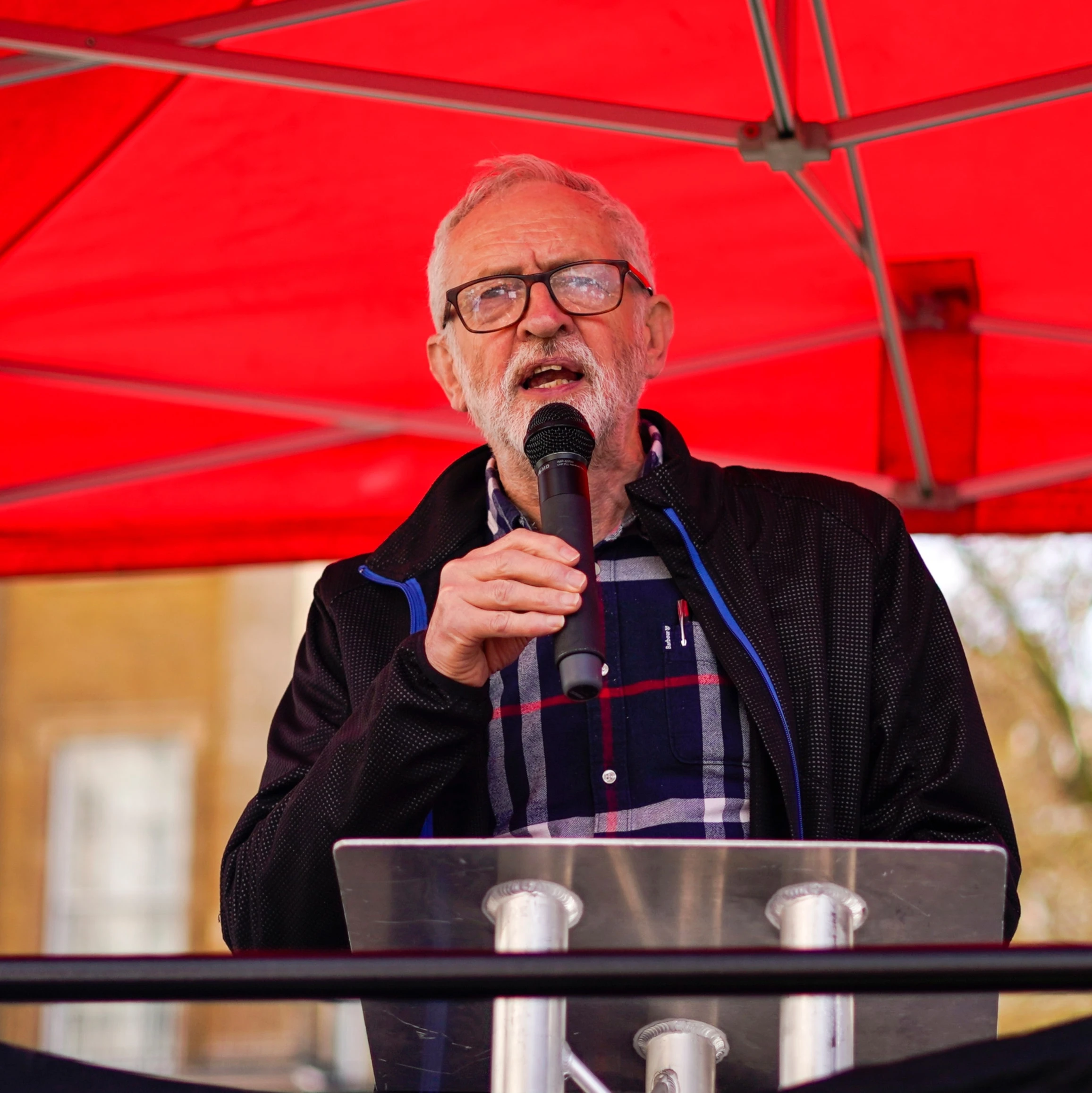 Jeremy Corbyn launches new political movement