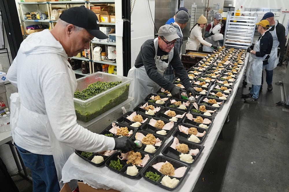 SNAP cutoff during shutdown drives long lines at food pantries