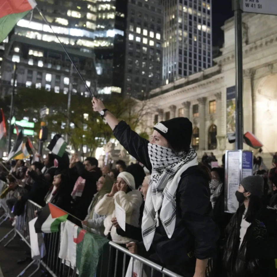 NYPD arrests Pro-Palestinian protesters at Manhattan ZARA store