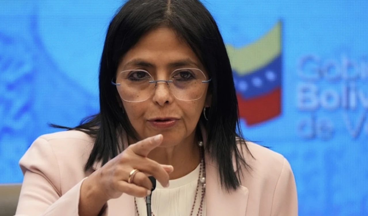 Caracas accuses US of airspace blockade at request of opposition