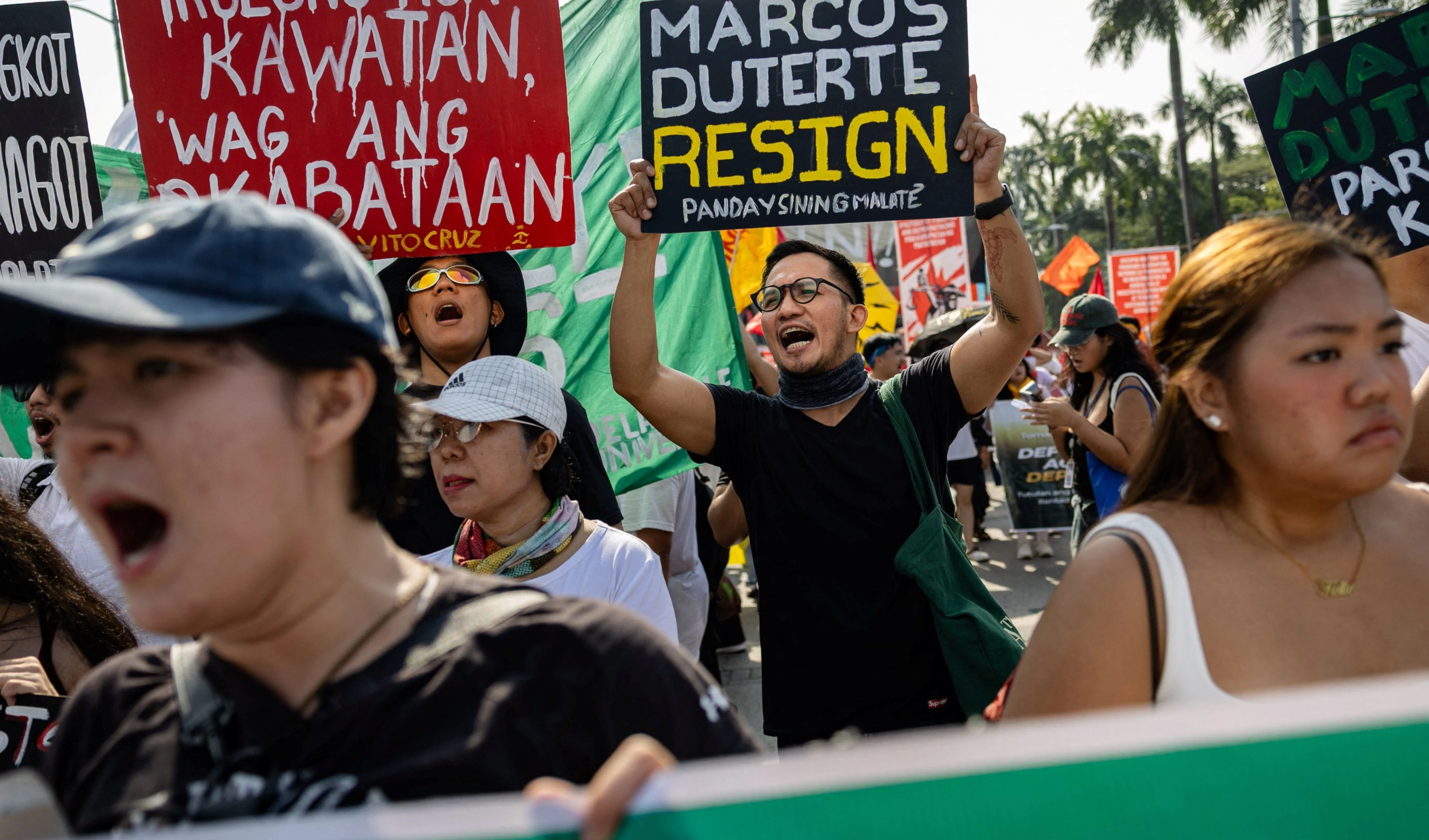 Thousands protest in Philippines against flood control fraud