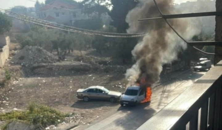 The vehicle an Israeli drone targeted in Bint Jbeil, on November 8, 2025 (Social media)