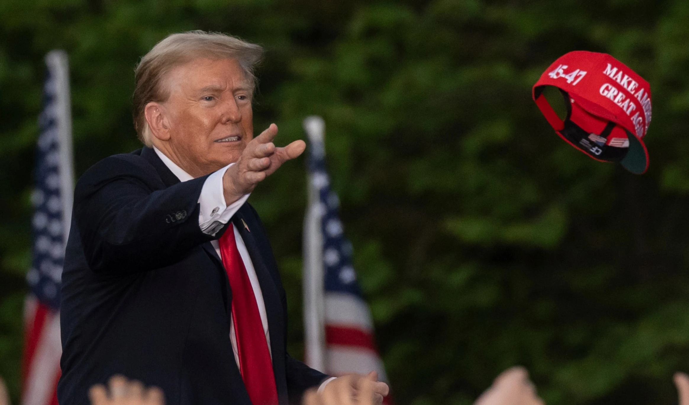 The US-led regime change in Venezuela angers MAGA.