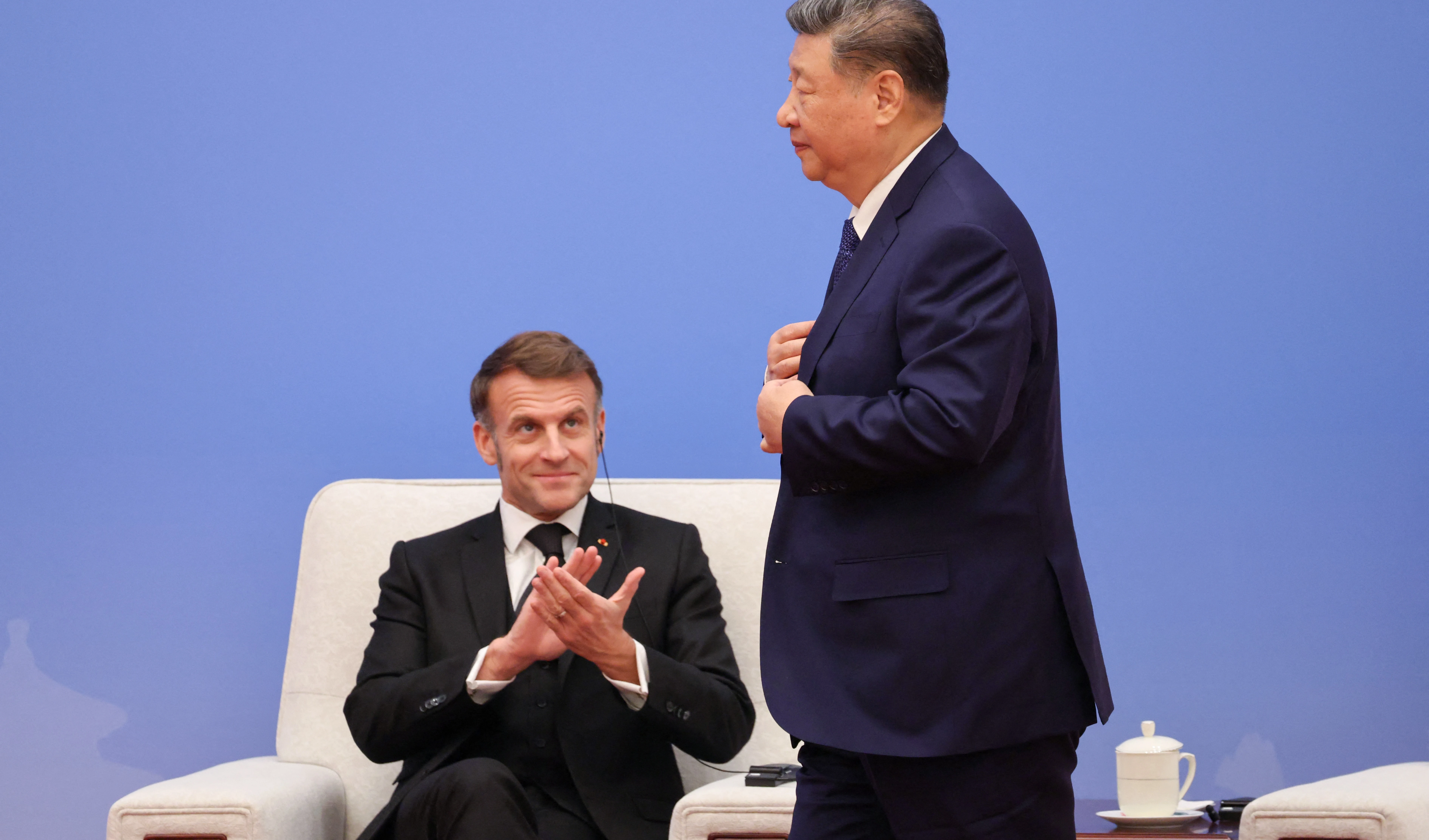 Xi meets with Macron in China to strengthen bilateral ties