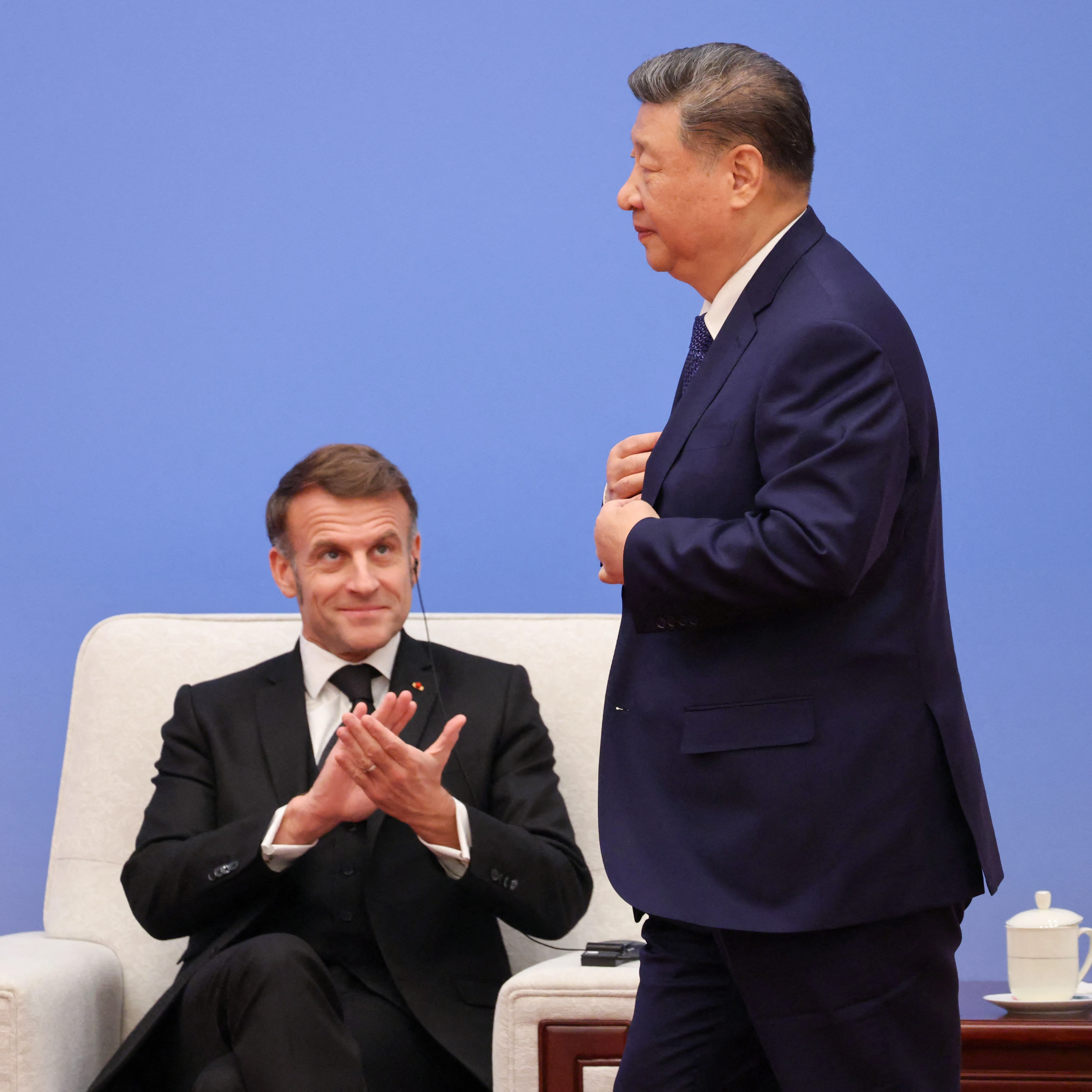 Xi meets with Macron in China to strengthen bilateral ties