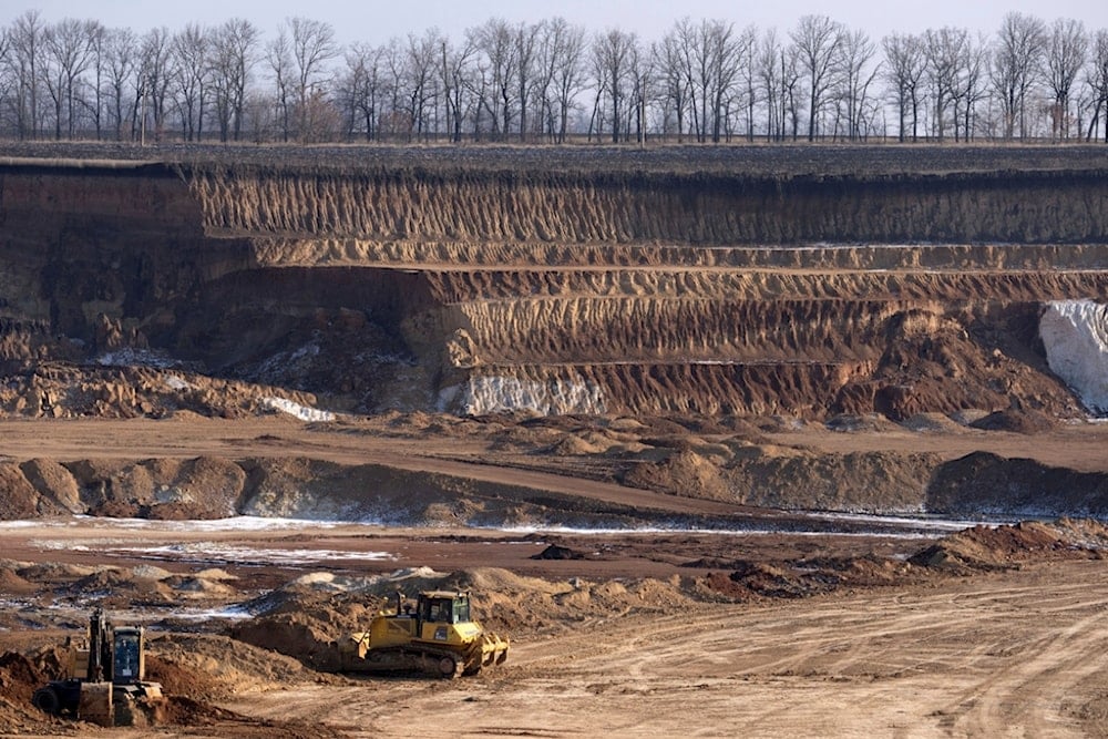 A view of an ilmenite open pit mine in a canyon in the central region of Kirovohrad, Ukraine, Wednesday, Feb. 12, 2025 (AP Photo/Efrem Lukatsky)