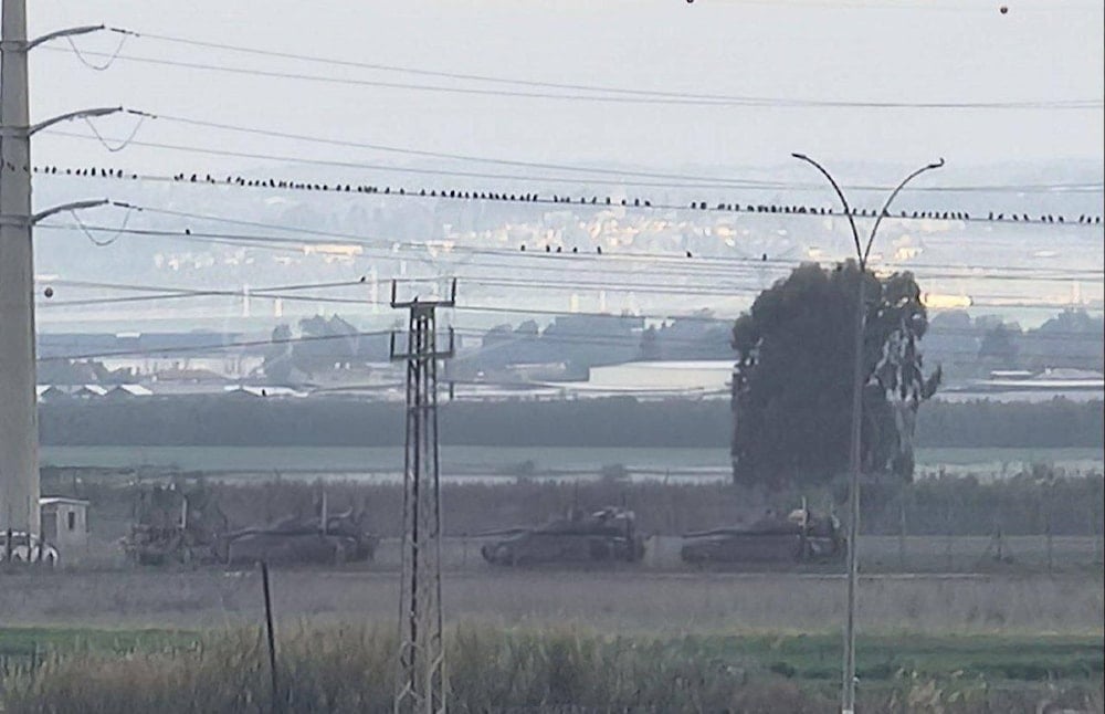 Image shows Israeli tanks being deployed in the occupied West Bank. (@RT_com)