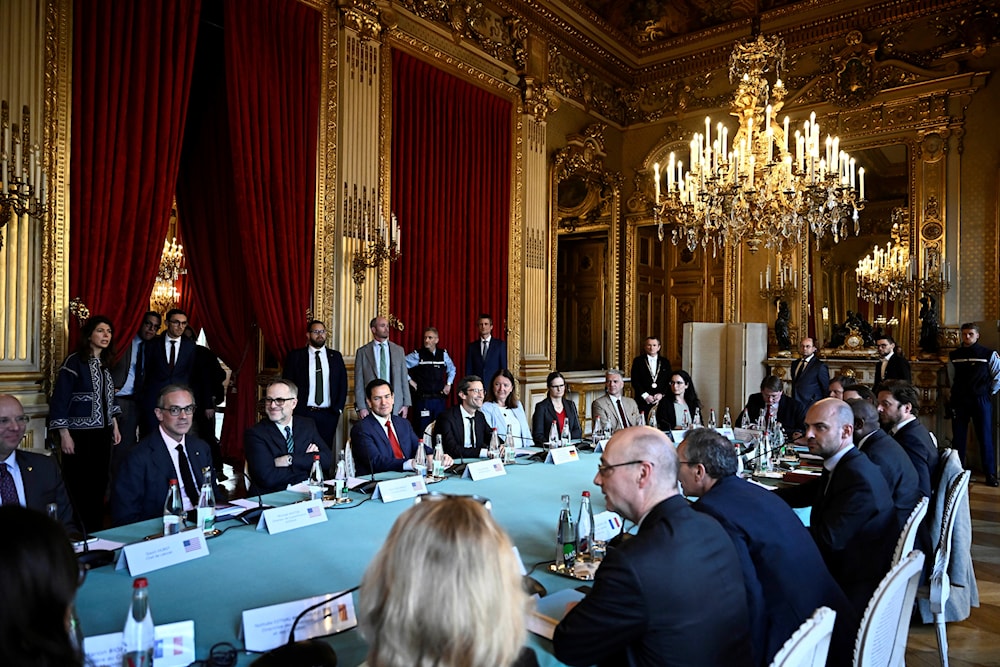 US Secretary of State Marco Rubio, center at left, French Foreign Minister Jean-Noel Barrot , right, attend a high-level meeting on Ukraine and its security, in Paris Thursday, April 17, 2025. (Julien de Rosa, Pool via AP)