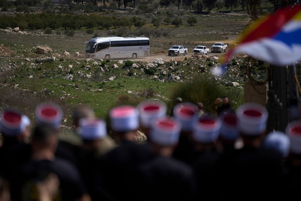 'Israel' revokes Syrian workers' entry to Golan Heights: Israeli media
