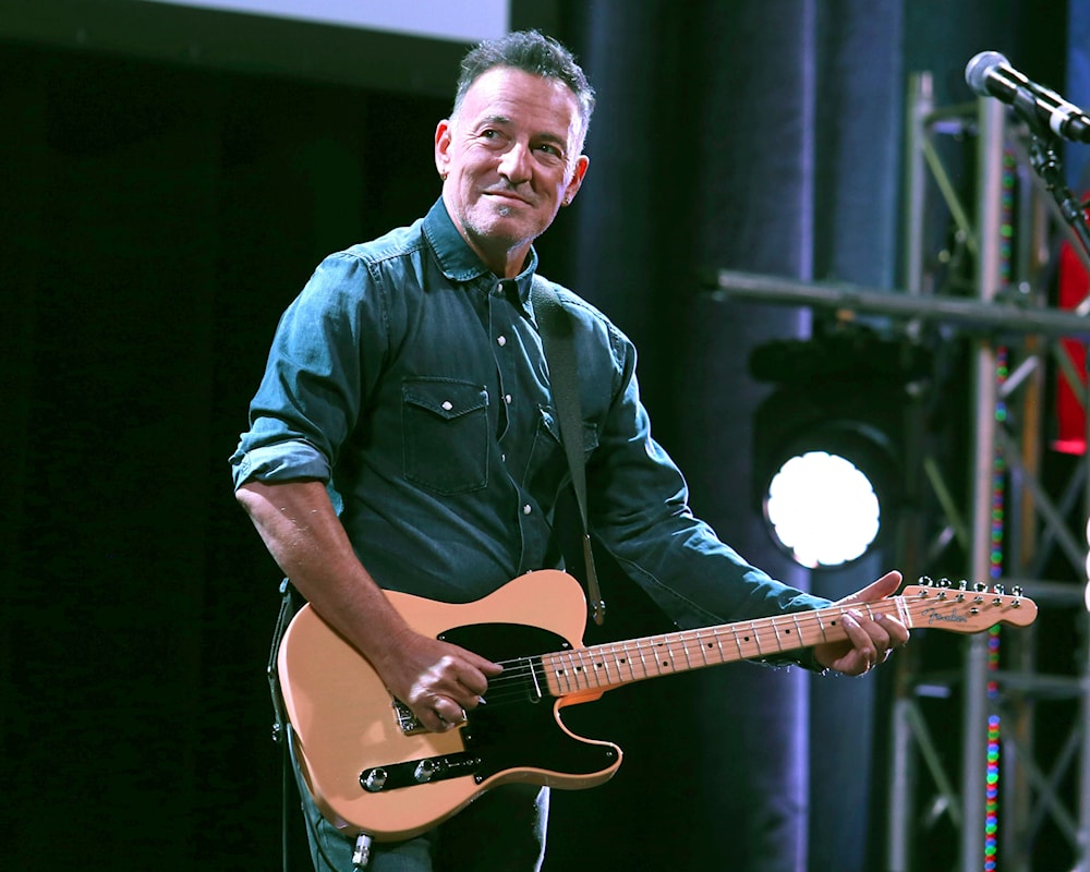 Bruce Springsteen performs at Stand Up For Heroes in New York on Nov. 1, 2016. (AP)