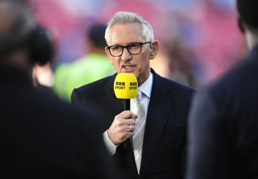Gary Lineker to leave BBC after antisemitism apology