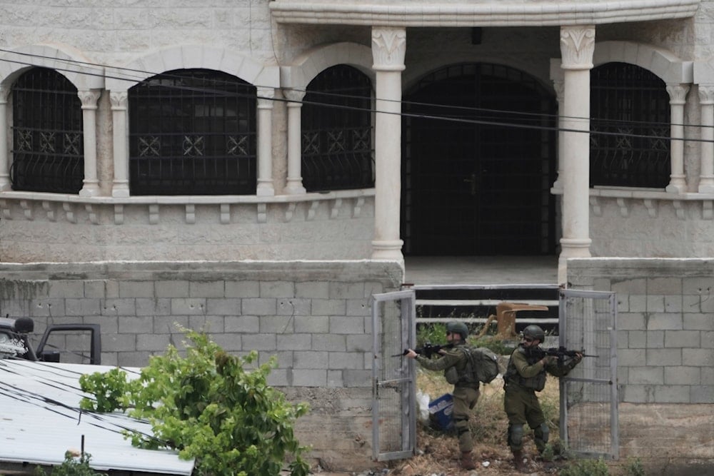 Settlers storm Al-Aqsa Mosque amid series of IOF attacks in West Bank