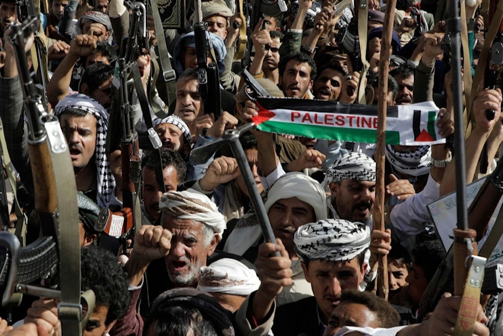 Yemenis chant slogans during a weekly anti-US and anti-Israeli rally in Sanaa, Yemen, Friday, May 16, 2025 (AP)