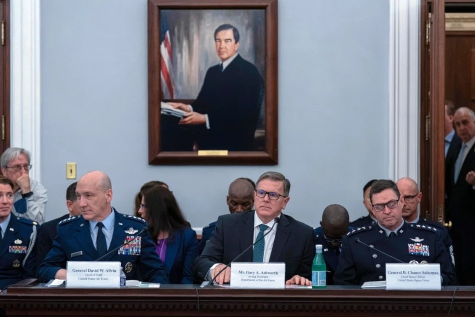 From left, Air Force Chief of Staff Gen. David Allvin, Gary A. Ashworth Acting Secretary, Department of the Air Force and Gen. B. Chance Saltzman, Chief of Space Operations of Space Force, Washington, May 6, 2025 (AP/Jose Luis Magana)