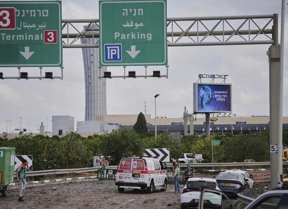 Ballistic missile from Yemen suspends flights at Ben Gurion
