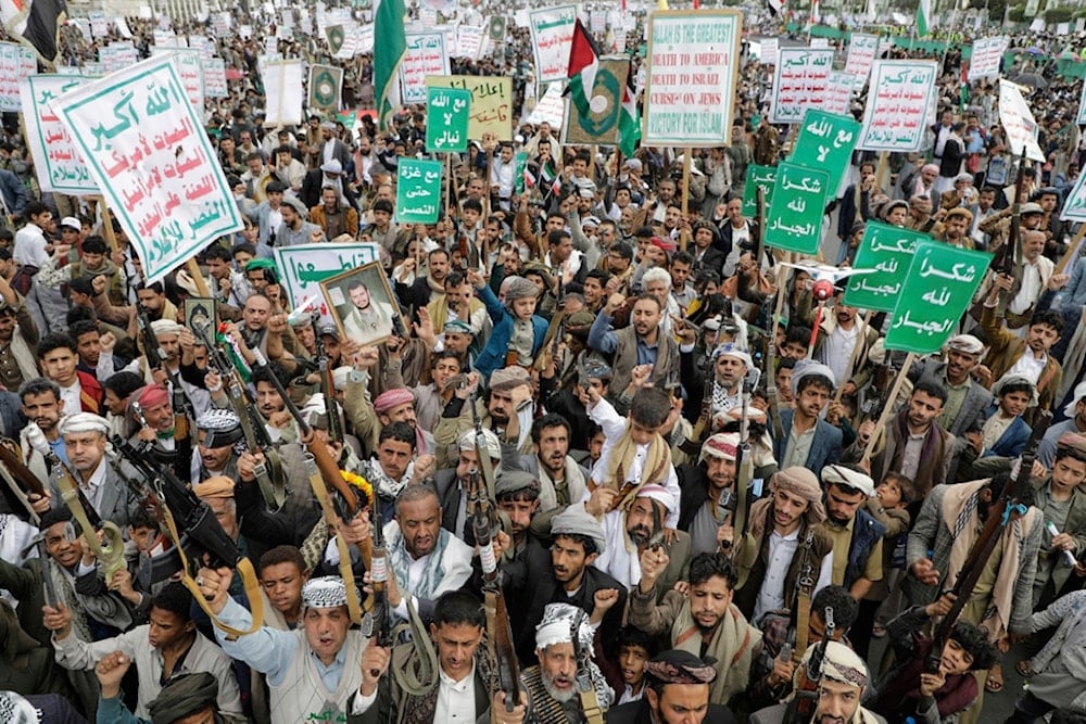 Yemeni protesters attend a weekly anti-US and anti-Israeli rally in Sanaa, Yemen, Friday, May 9, 2025 (AP)