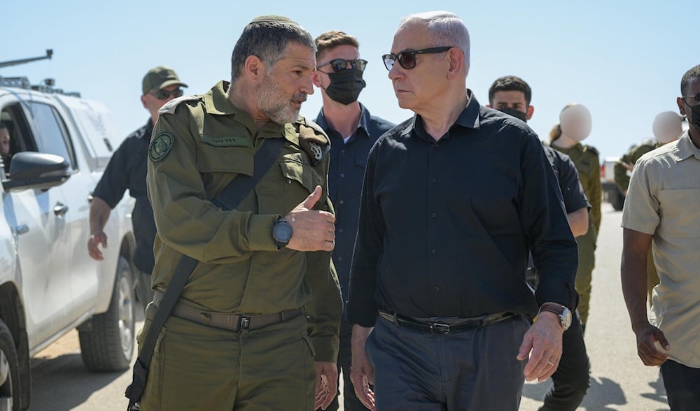 Israeli prime minister Benjamin Netanyahu walks with incoming IOF Chief of Saff David Zini (Social Media)