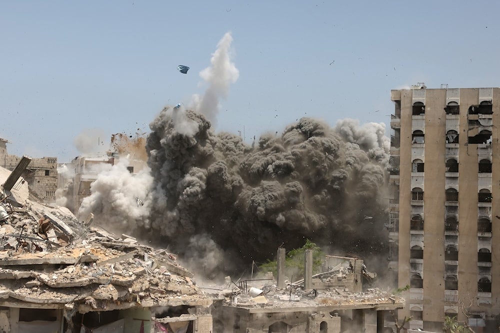 'Israel' destroys kidney dialysis center in Gaza, 240 housing units