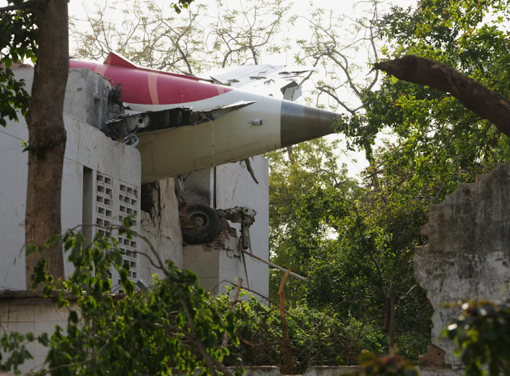 India opens probe into London-bound plane crash