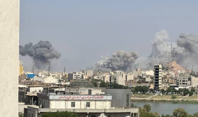 Smoke rises following Israeli airstrikes targeting Ahvaz, Iran, June 21, 2025 (social media)