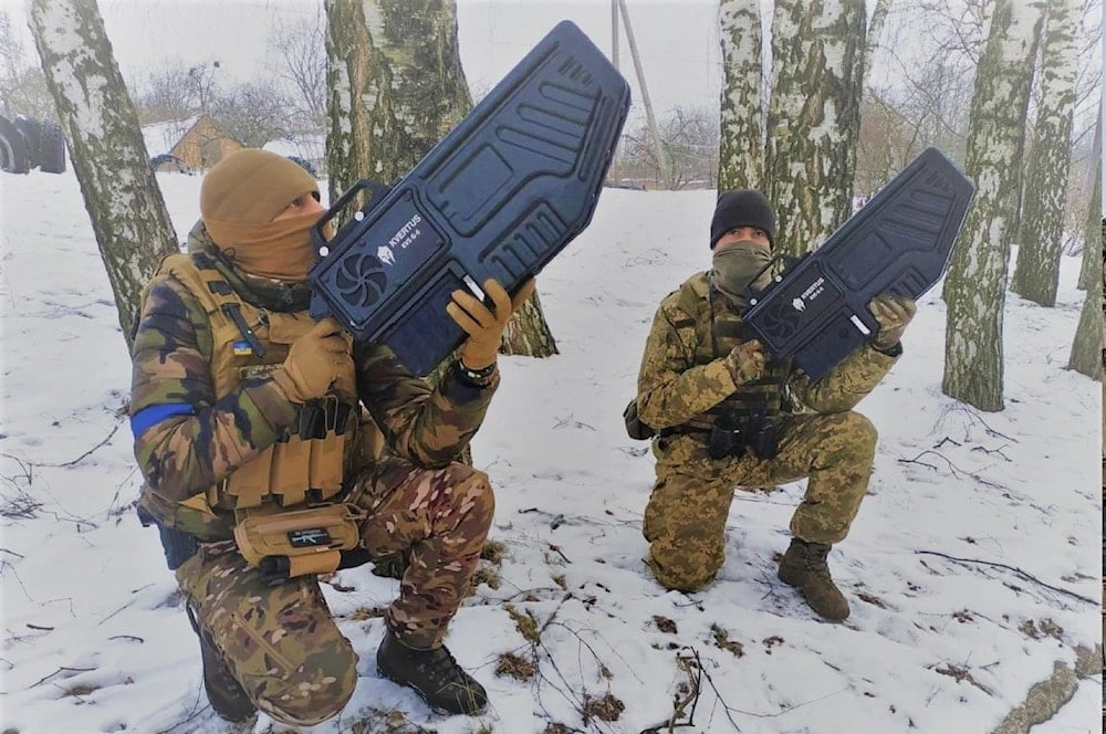 Ukrainian soldiers with the anti-drone KVS G-6, manufactured by Kvertus Technology.Territorial Defense Forces of the Armed Forces of Ukraine/Facebook