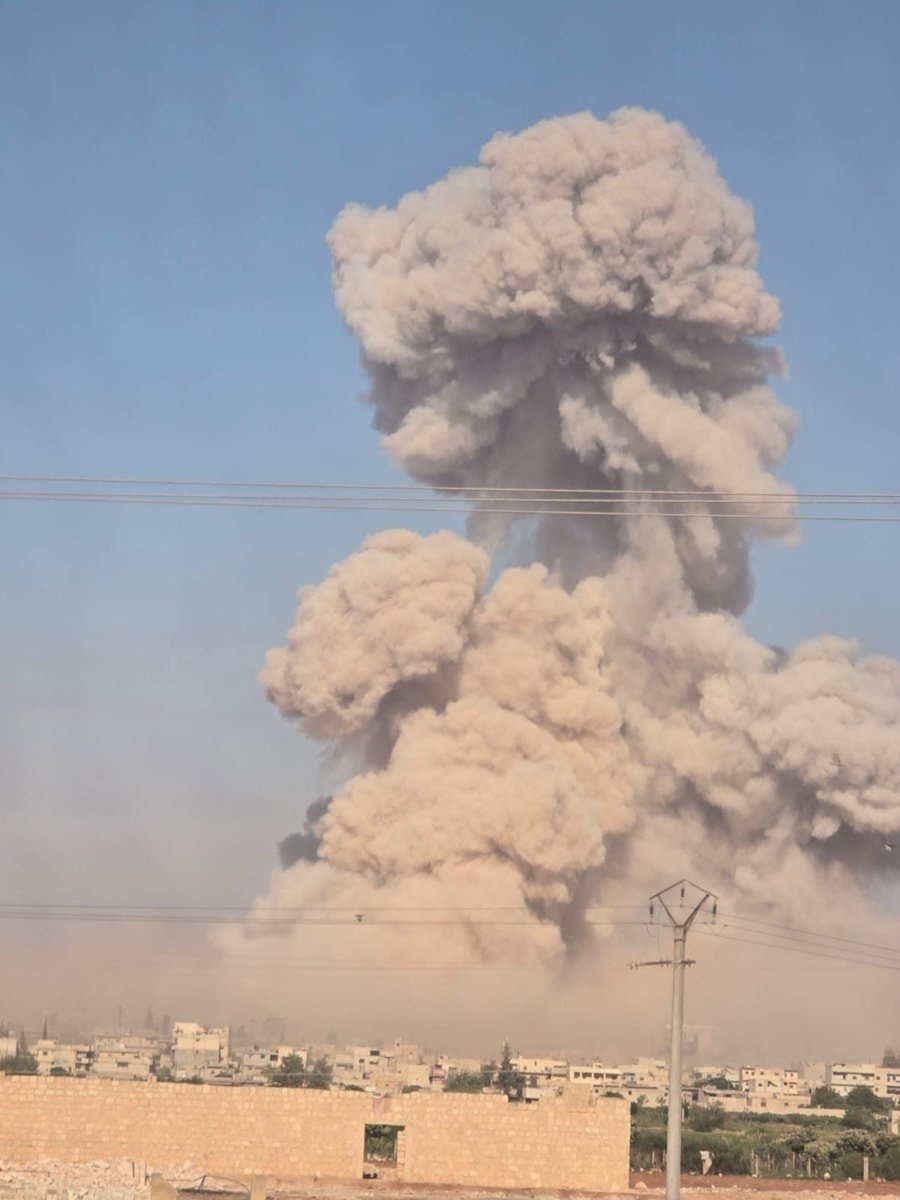 Large explosion of unknown origins rocks eastern Aleppo, Syria