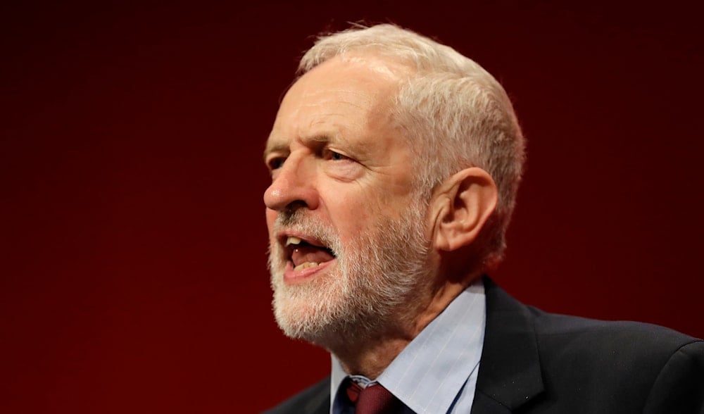 Jeremy Corbyn, leader of Britain's opposition Labour Party gives an impromptu speech during the Labour Party Conference at the Brighton Centre in Brighton, England, on Sept. 24, 2019. (AP)