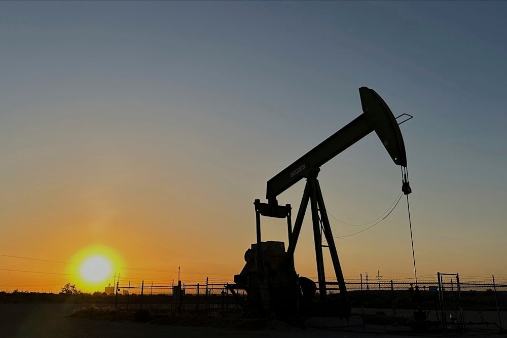 Oil prices dip to three-week low amid weak US‑China economic signals
