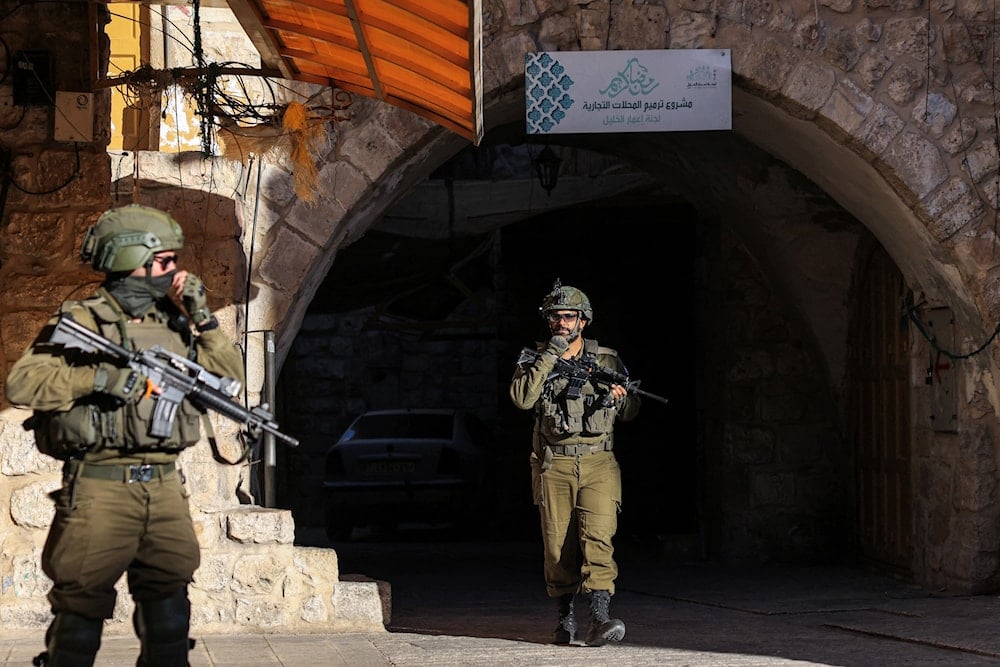 IOF raid West Bank towns, detain Palestinian child, three youths