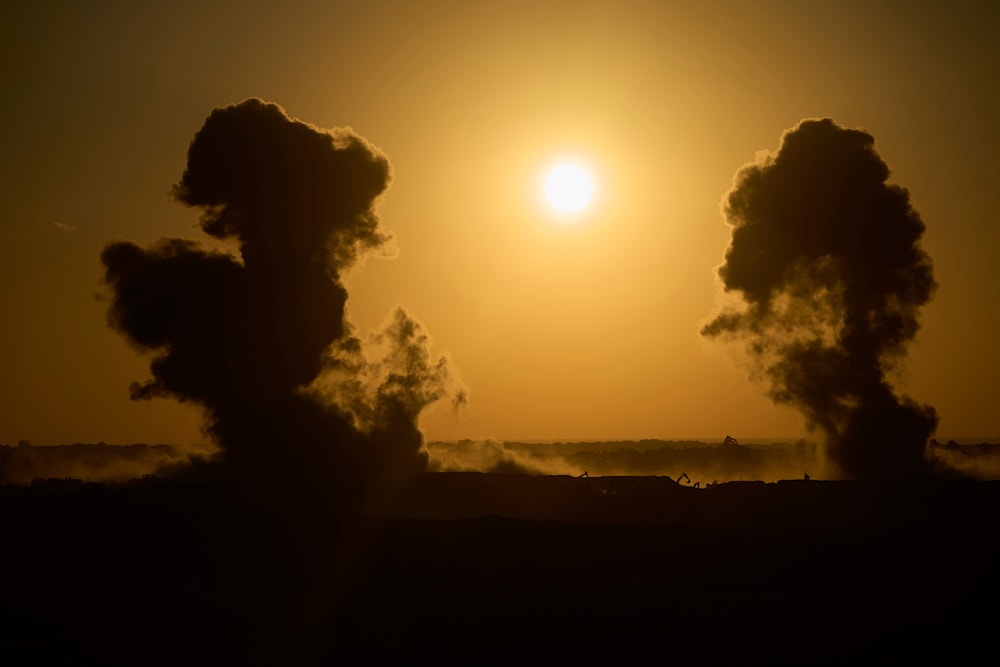 Israeli forces commit two massacres in Gaza overnight