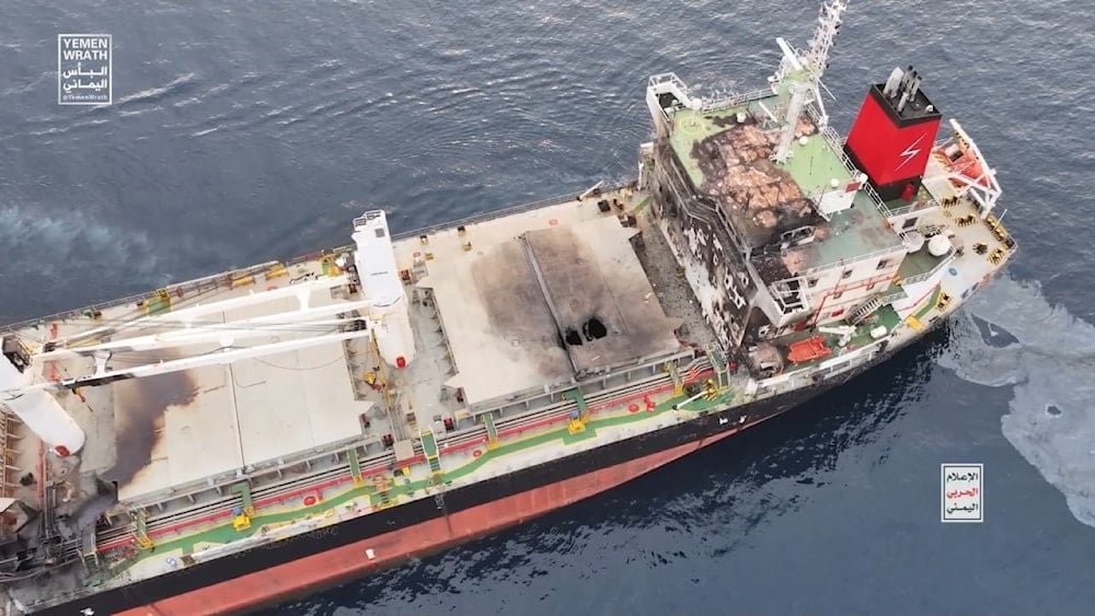 Yemen Navy sinks ETERNITY C ship, shares footage of operation