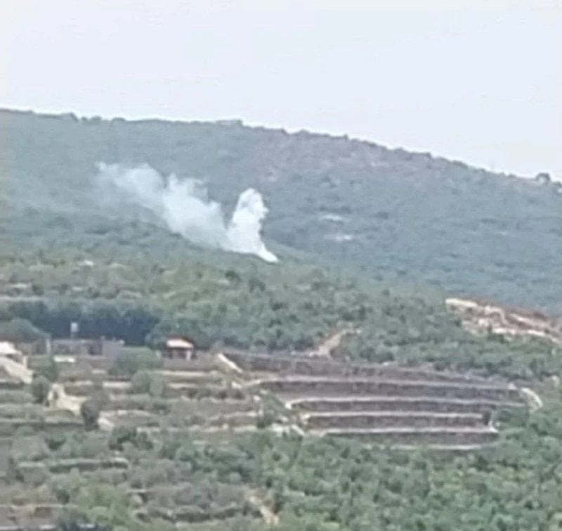 Israeli artillery shelling between the towns of Ramya and Beit Lif in southern Lebanon, August 10, 2025 (Social Media)