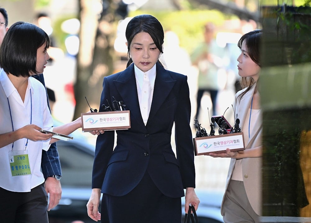  South Korea’s former first lady arrested after court issues warrant 