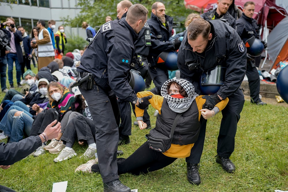 Majority of Germans back arms ban, pressure on 'Israel' over Gaza