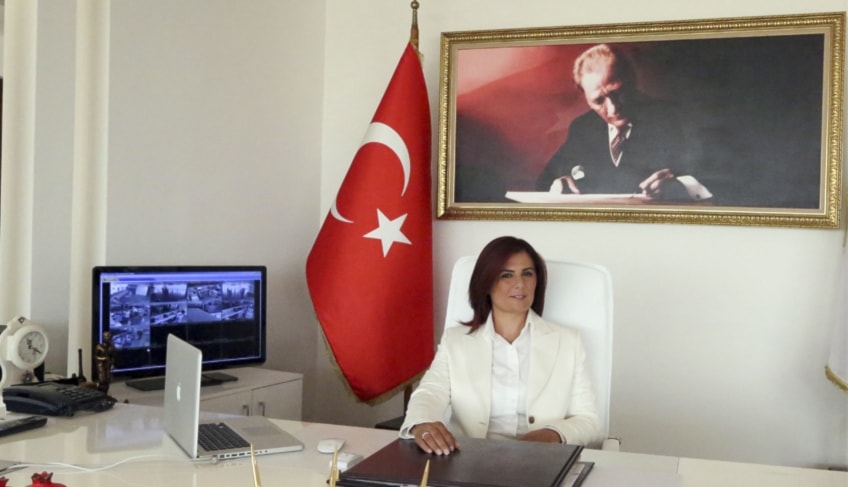 Aydin mayor joins Erdogan’s AKP amid opposition crackdown