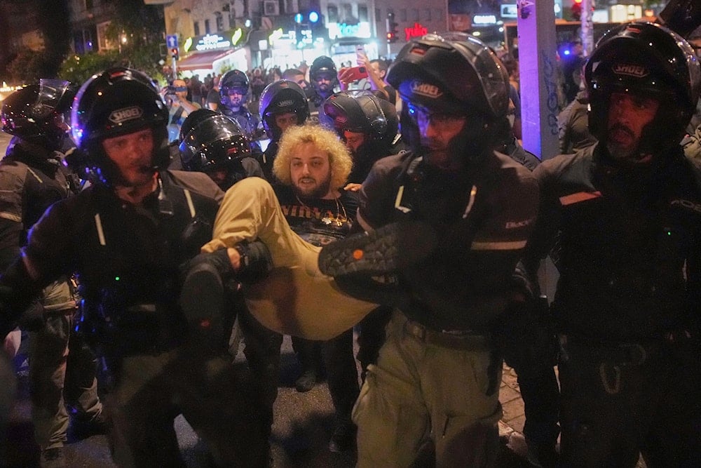 Massive protests accuse Netanyahu of abandoning captives