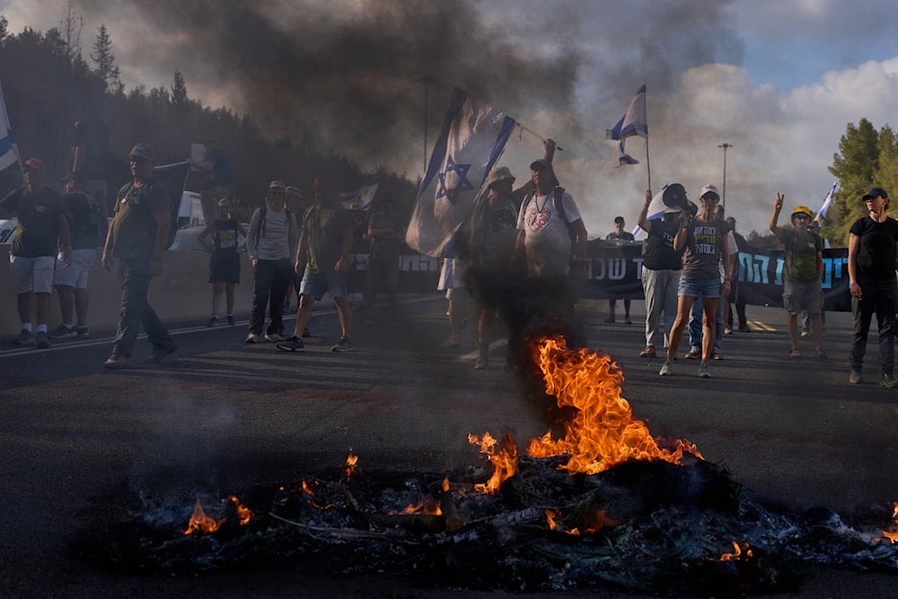 Families of Israeli prisoners lead mass protests amid ongoing war