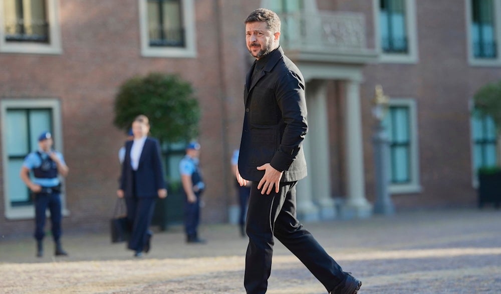 Zelensky's outfit draws attention ahead of meeting with Trump