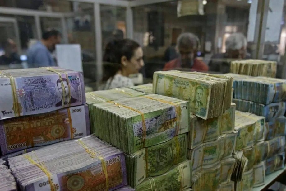 Syria to slash zeros from currency, print new banknotes: Reuters