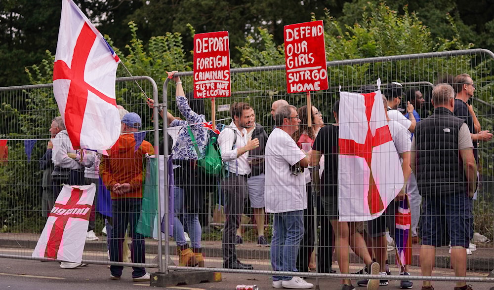 Britons overwhelmingly reject Starmer's asylum hotel policy