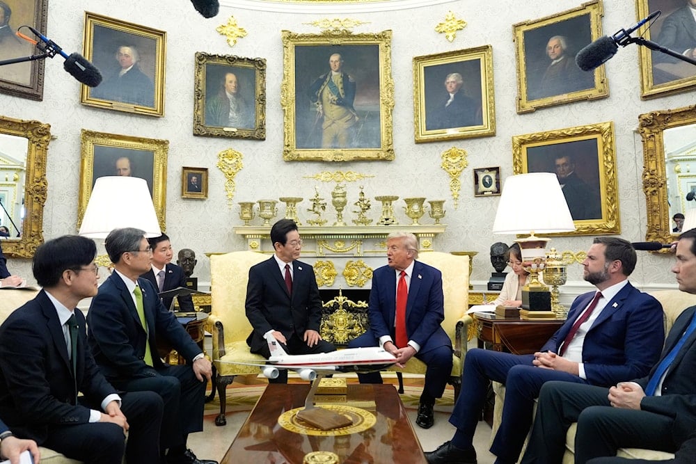 South Korea's Lee dodges 'Zelensky moment' at Trump summit
